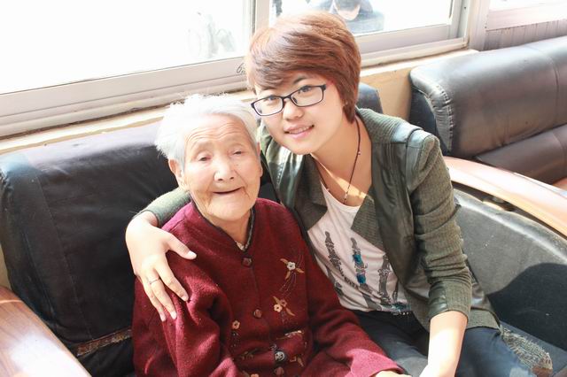 欢度重阳,关爱老人,共建和谐